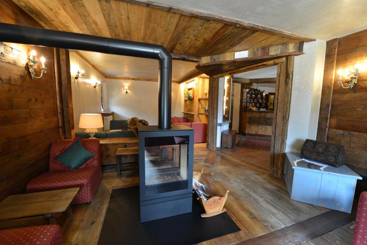 La Madonnina Del Gran Paradiso Wellness Hotel Cogne Bagian luar foto