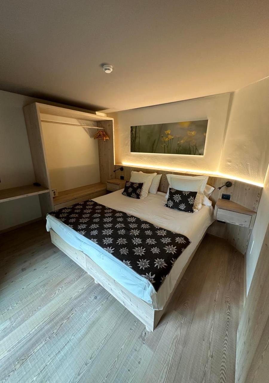La Madonnina Del Gran Paradiso Wellness Hotel Cogne Bagian luar foto