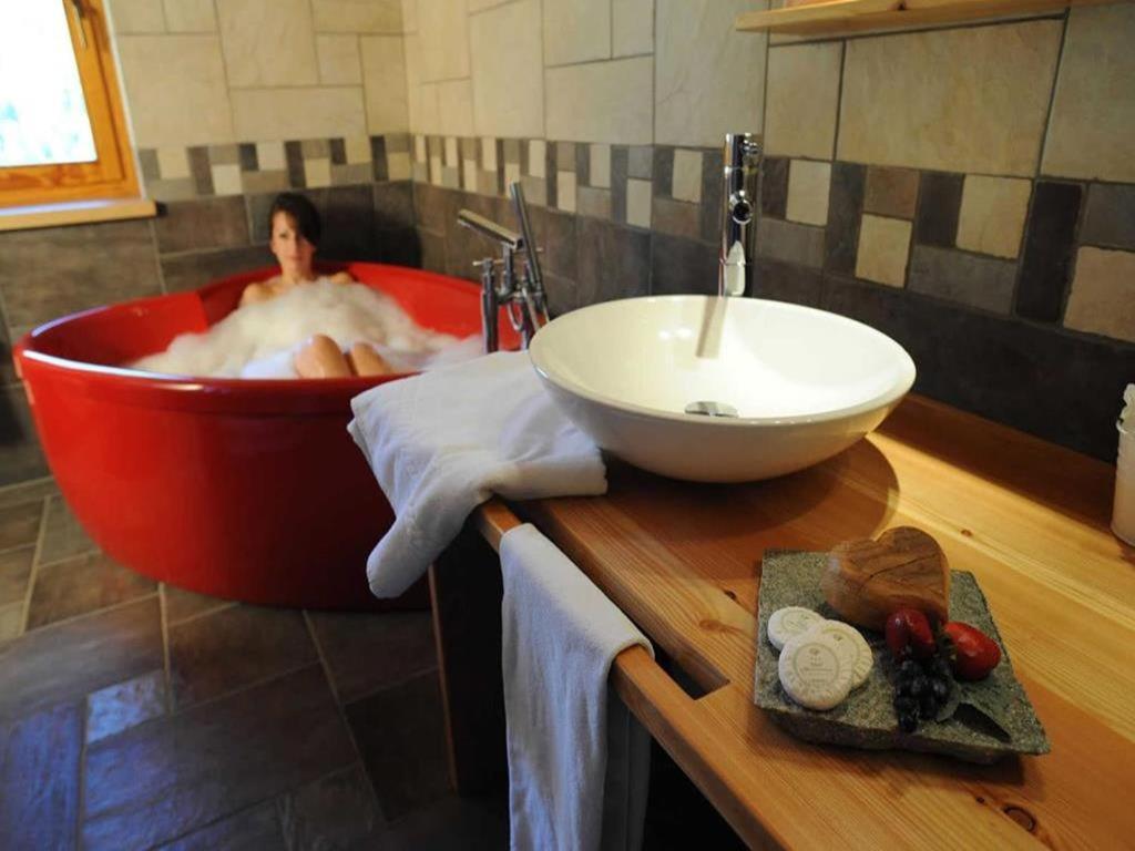 La Madonnina Del Gran Paradiso Wellness Hotel Cogne Bagian luar foto