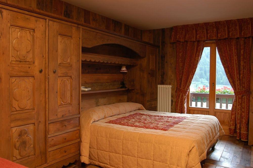 La Madonnina Del Gran Paradiso Wellness Hotel Cogne Bagian luar foto